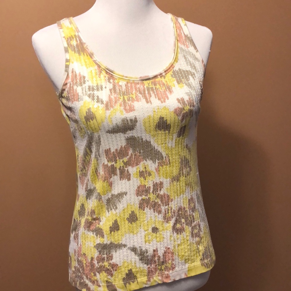 Lightweight sweater set. - Picture 2 of 2
